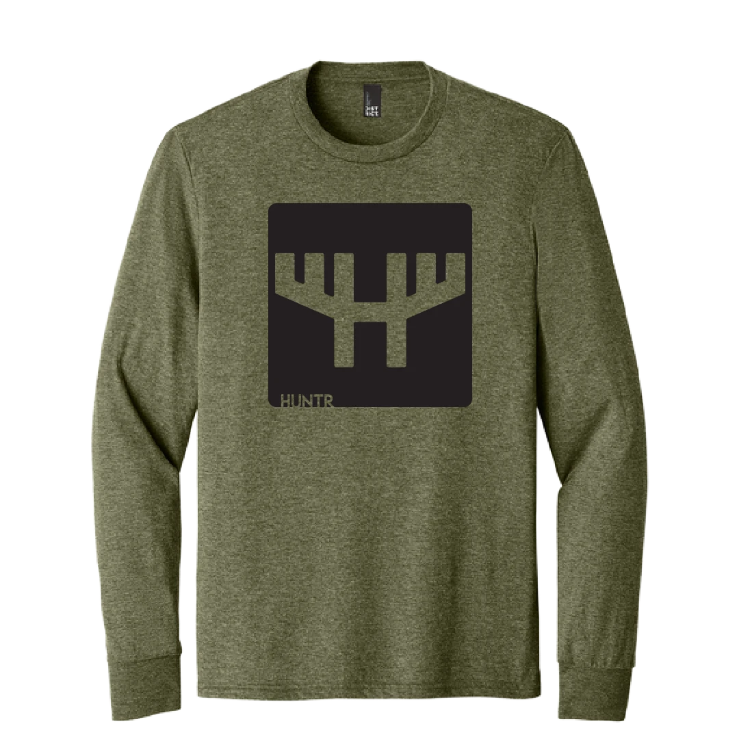 HUNTR Shadow H Logo LS Tee